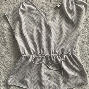 Banana Republic size PM blouse 😍